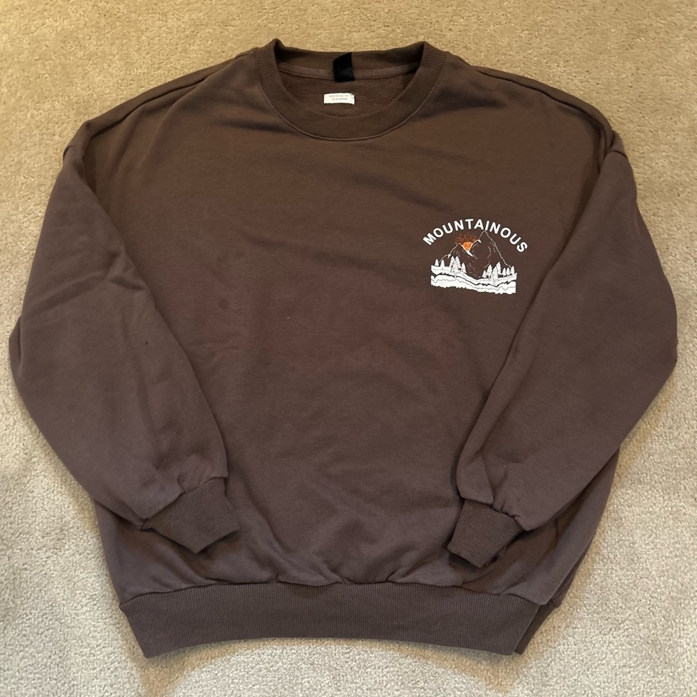 3/$25 Brown graphic crewneck sweatshirt